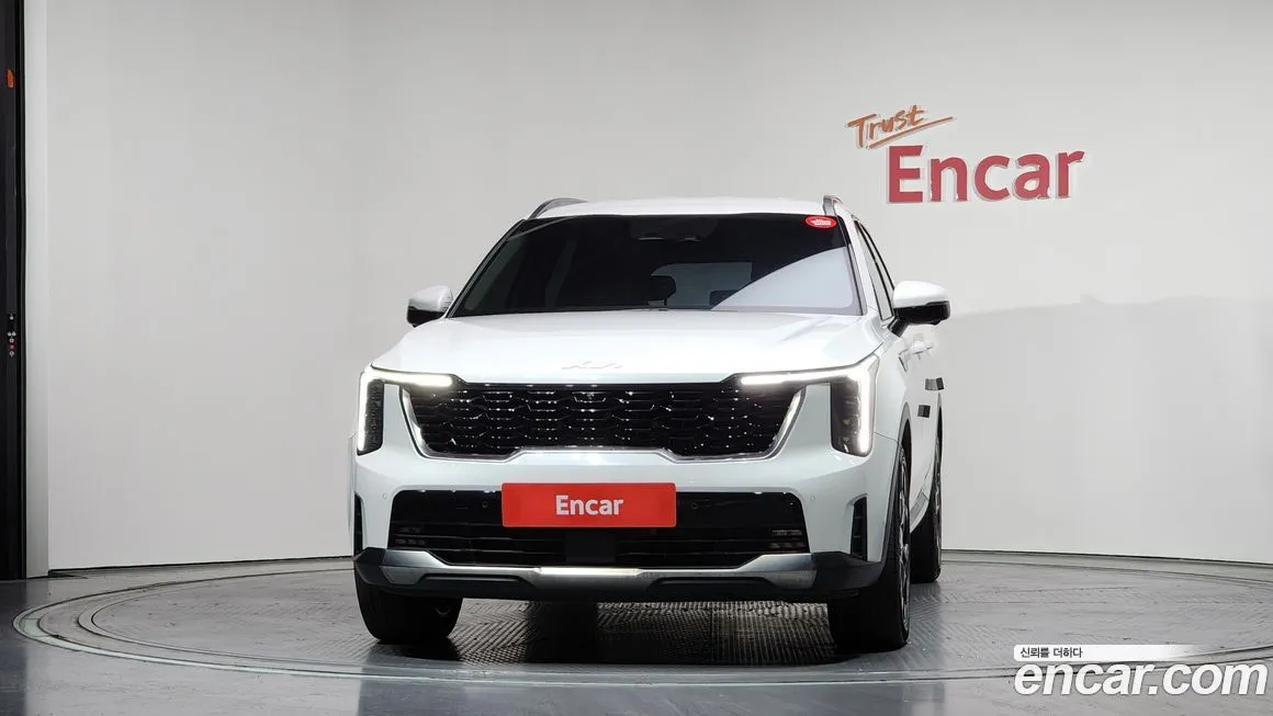 Kia Sorento — фото 8