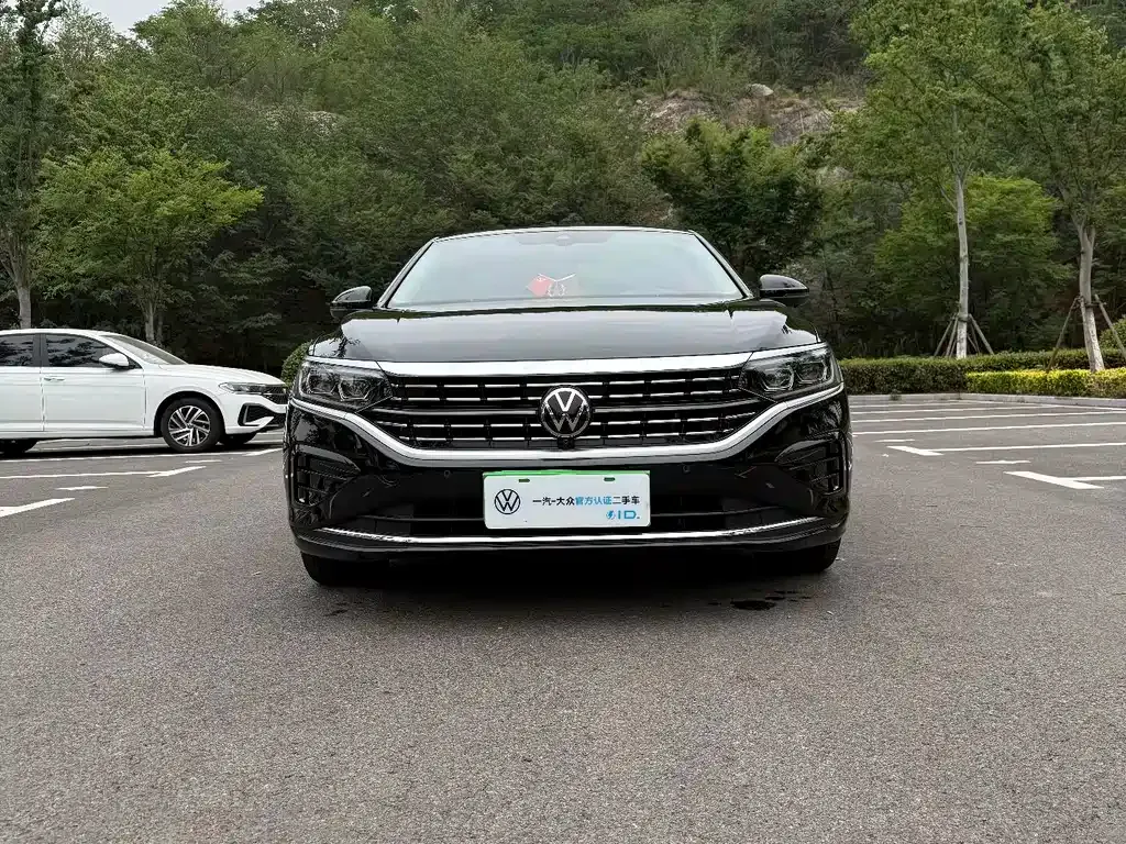 Volkswagen Passat — фото 7