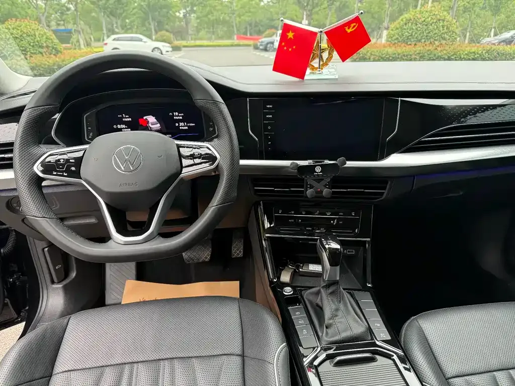 Volkswagen Passat — фото 3