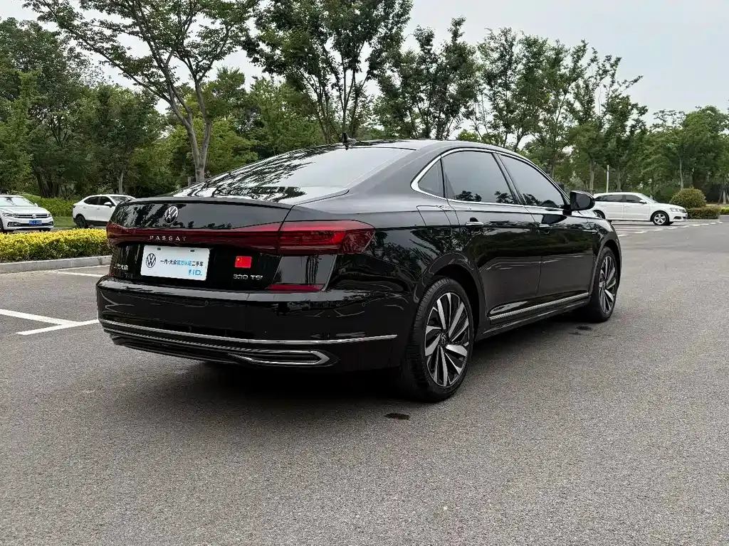 Volkswagen Passat — фото 9