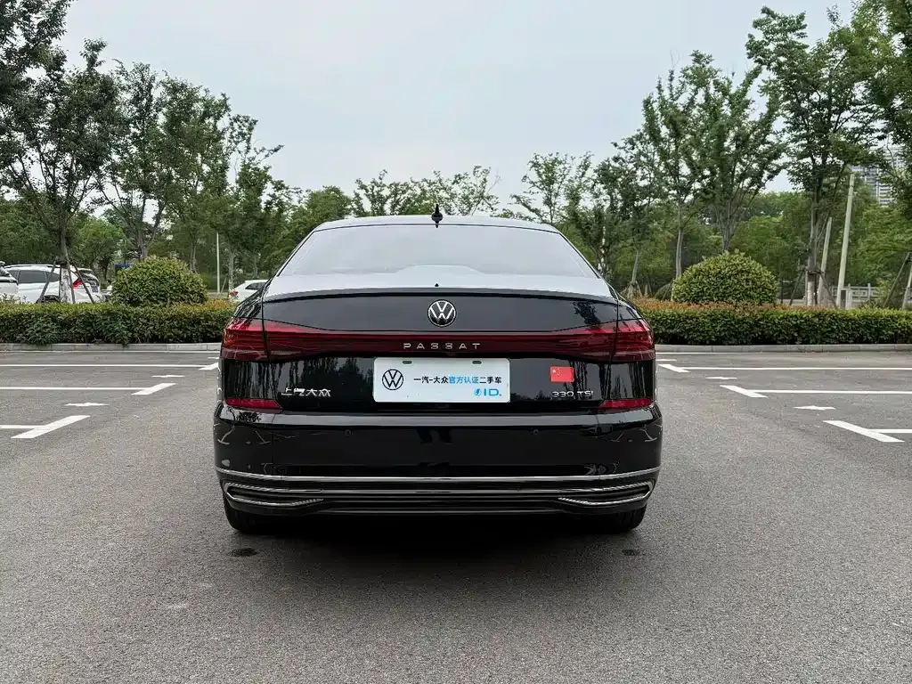Volkswagen Passat — фото 6