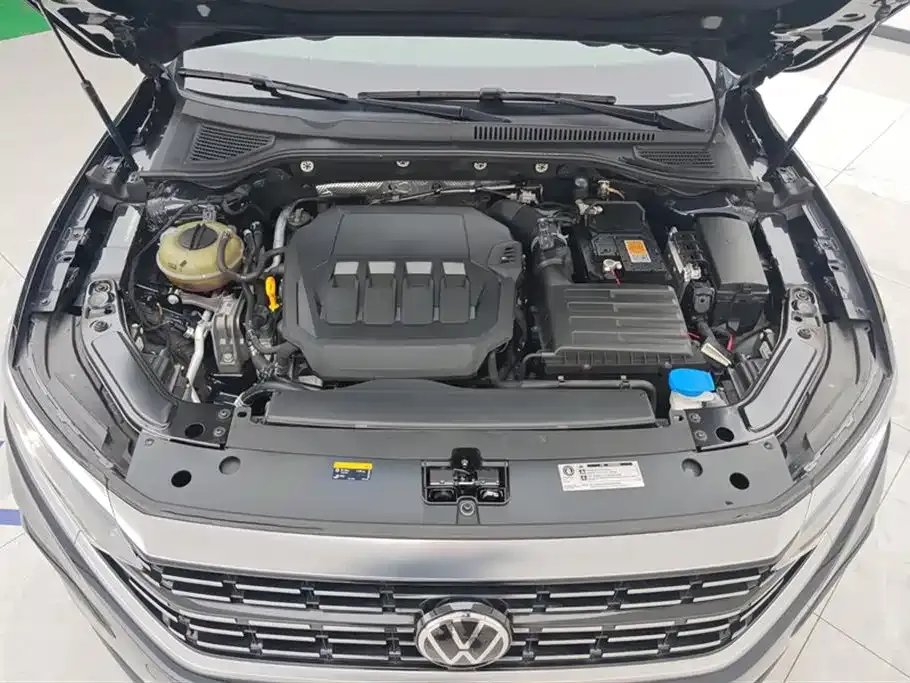 Volkswagen Passat — фото 8