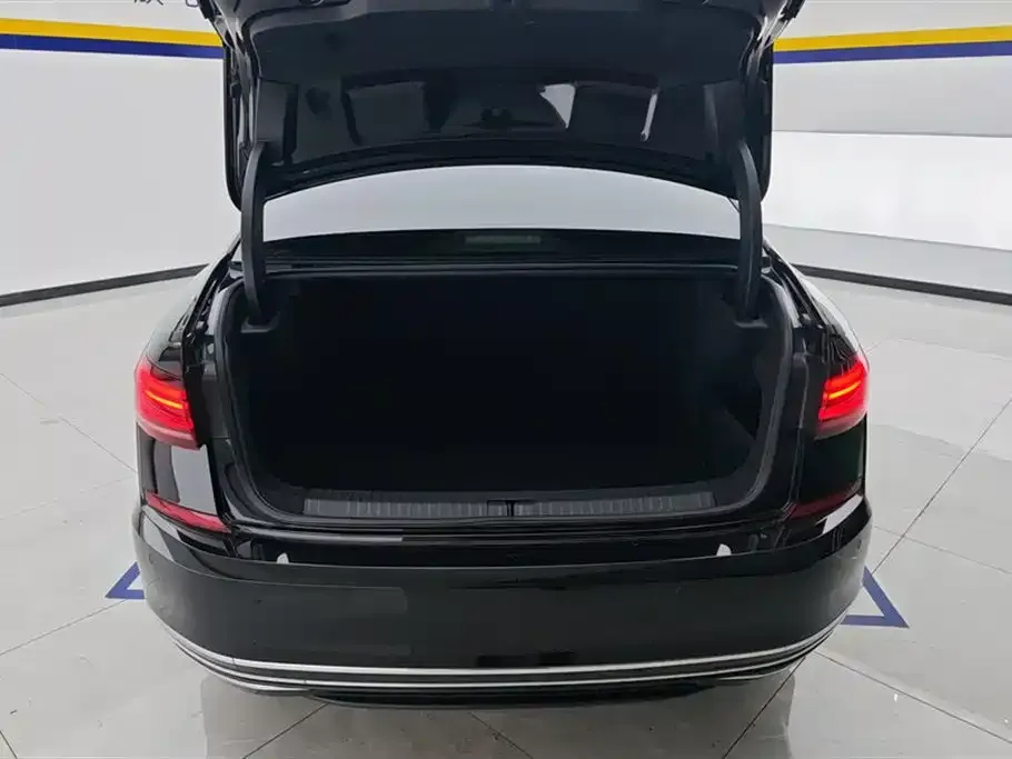 Volkswagen Passat — фото 10