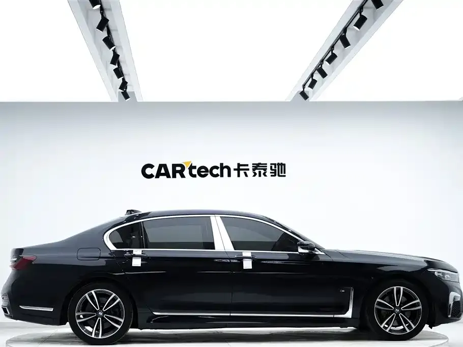 BMW 7 Series — фото 4