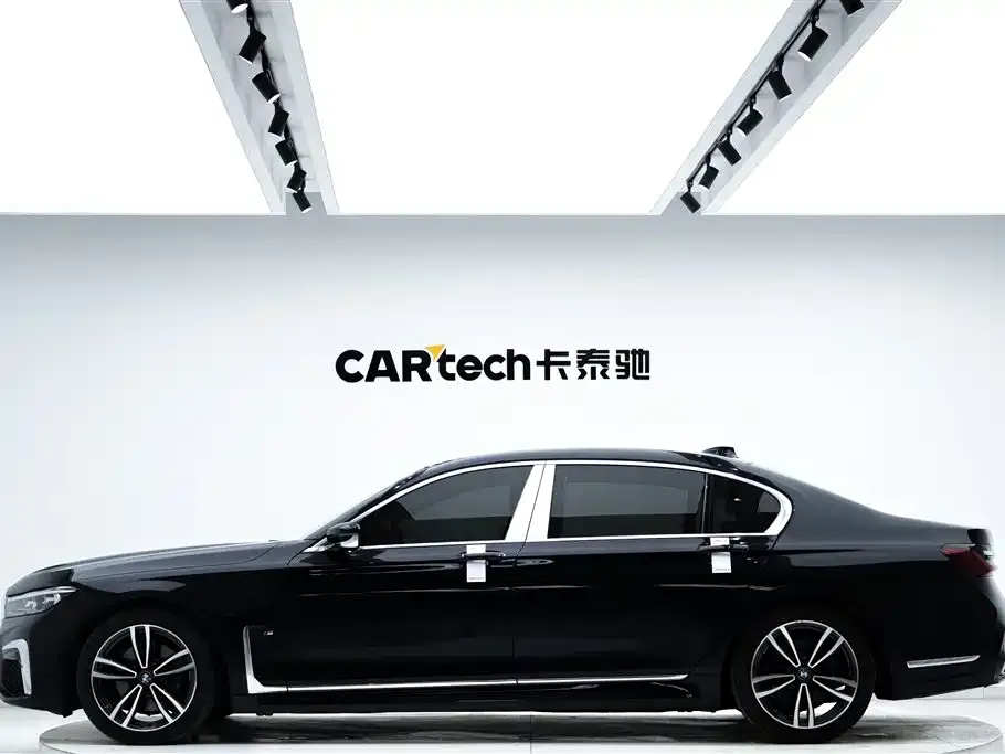 BMW 7 Series — фото 6