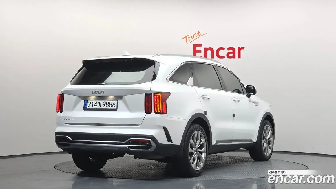 Kia Sorento — фото 5