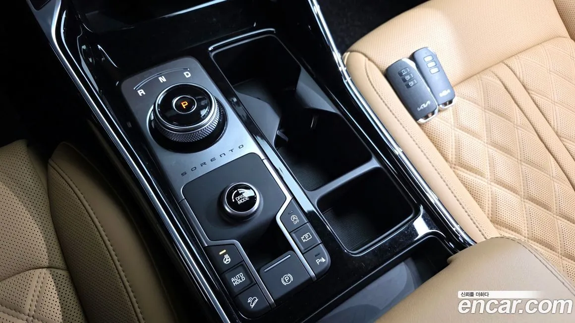 Kia Sorento — фото 8