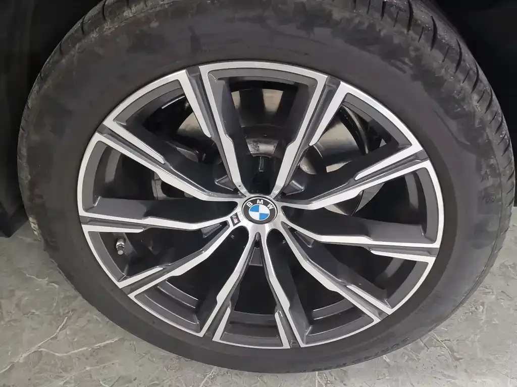 BMW X5 (Import) — фото 9