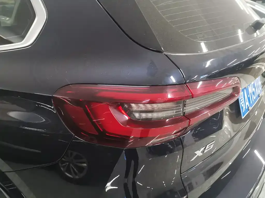BMW X5 (Import) — фото 10
