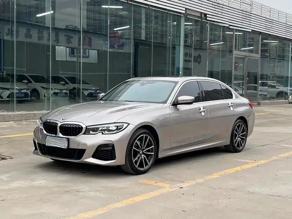 BMW 3 Series — фото 1