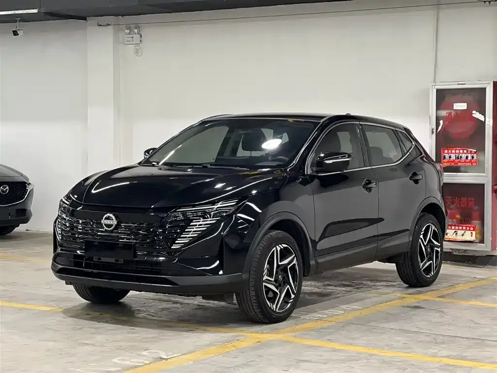 Nissan Qashqai — фото 1