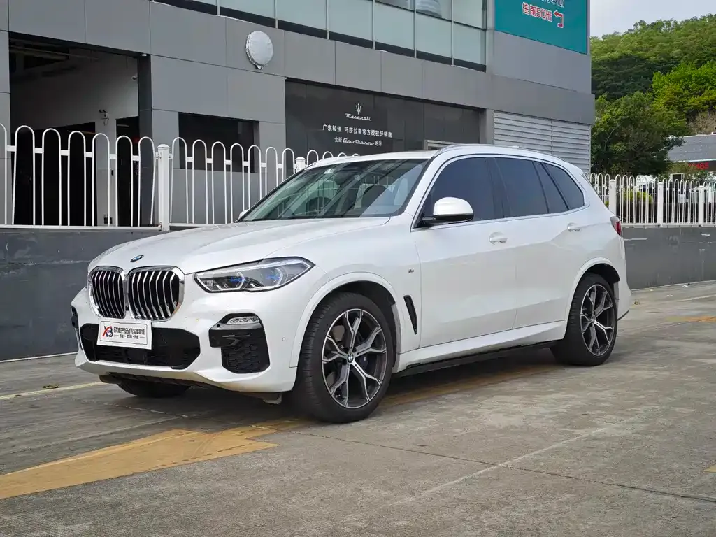 BMW X5 (Import) — фото 1