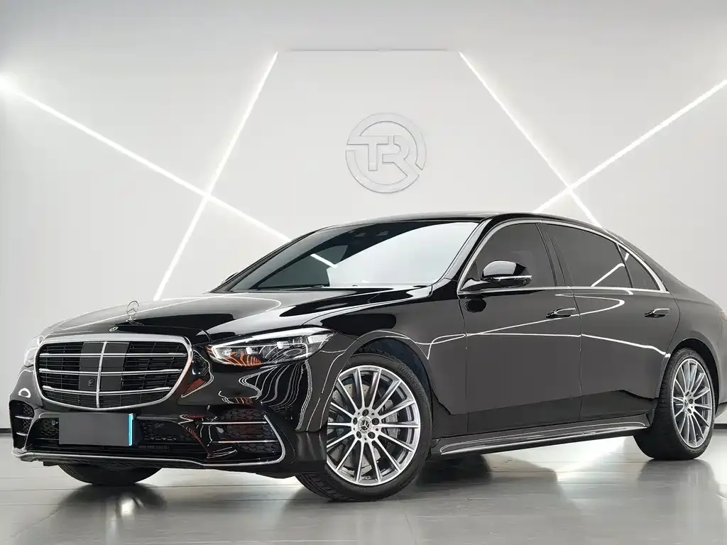 Mercedes-Benz S-Class — фото 1