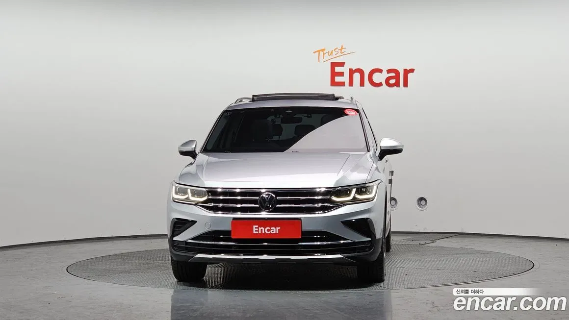Volkswagen Tiguan — фото 9