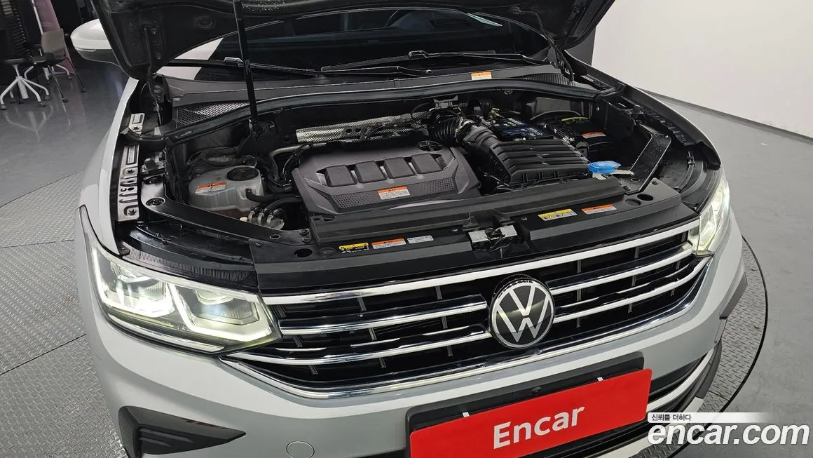 Volkswagen Tiguan — фото 5