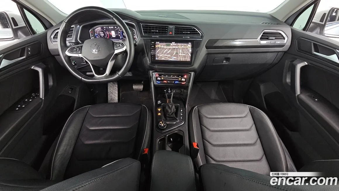 Volkswagen Tiguan — фото 4
