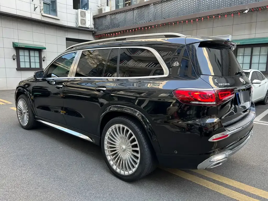 Mercedes-Benz GLS — фото 8