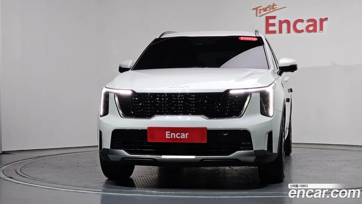 Kia Sorento — фото 10