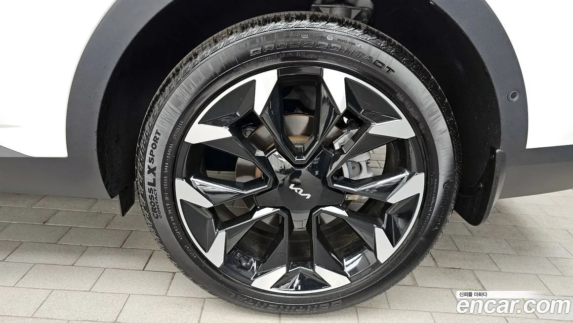 Kia Sorento — фото 7