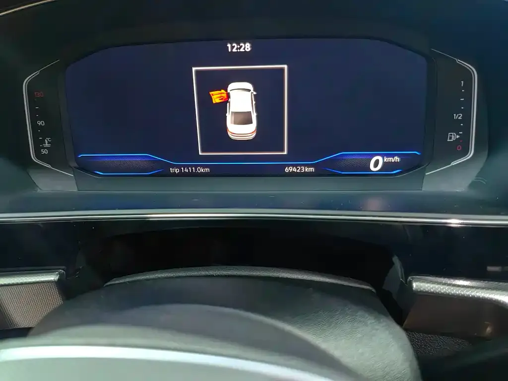 Volkswagen Passat — фото 4