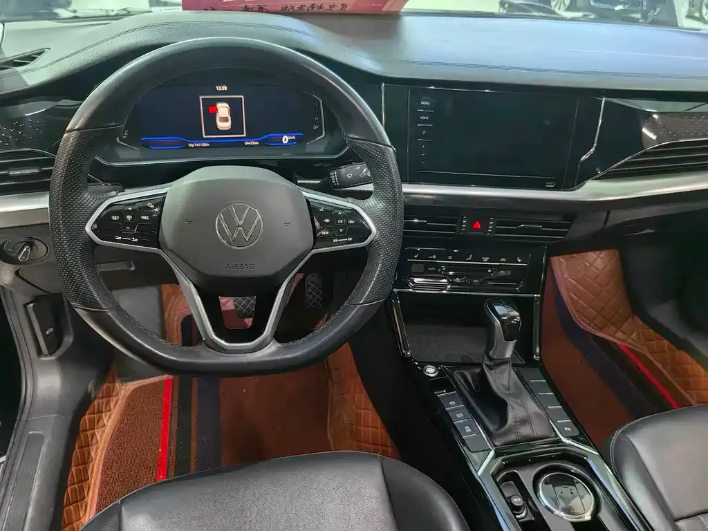 Volkswagen Passat — фото 8