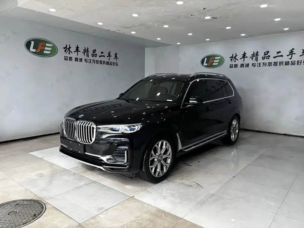 BMW X7 — фото 1