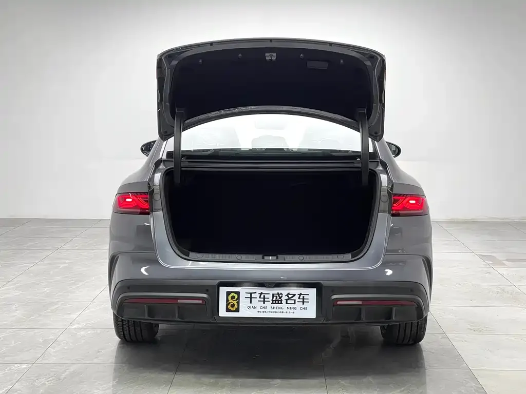 BYD Qin L — фото 2