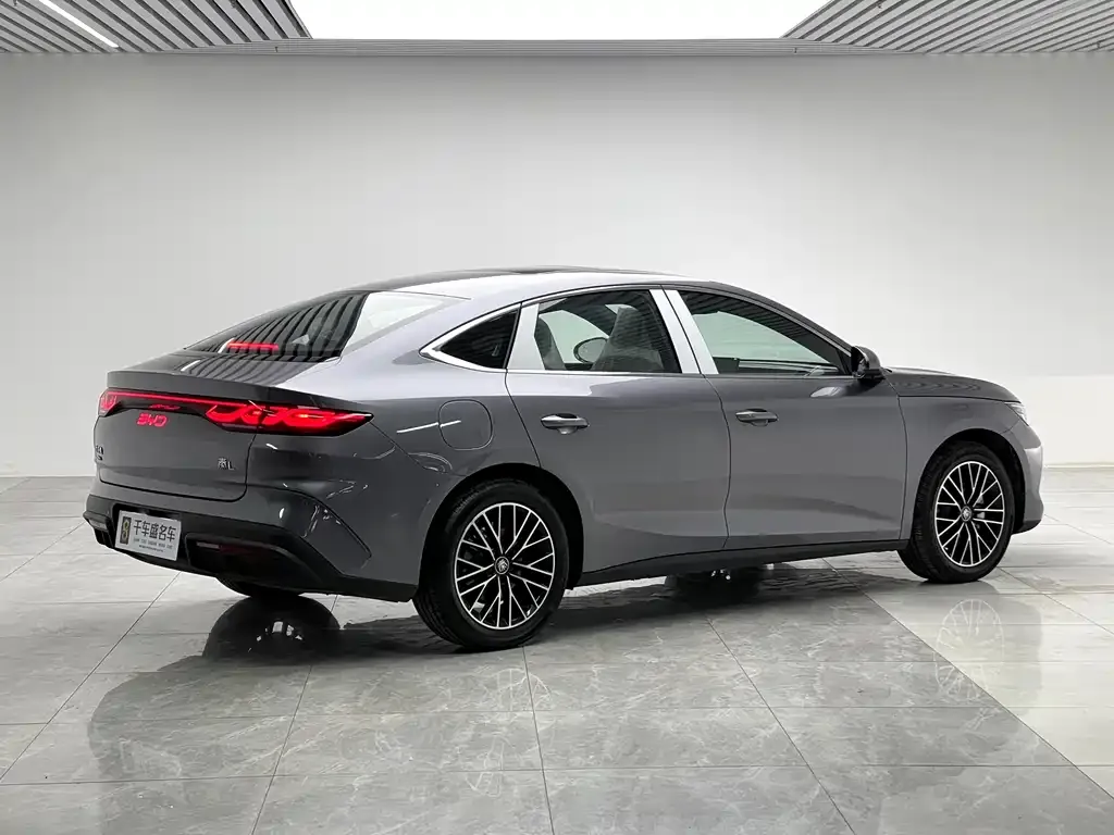 BYD Qin L — фото 7