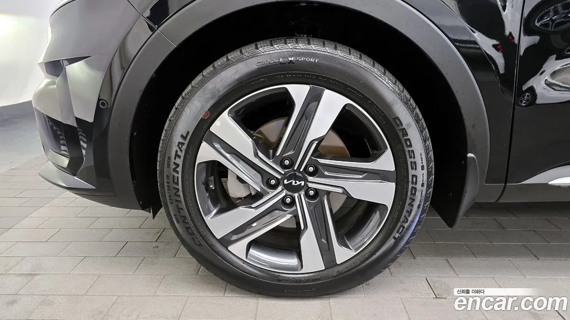 Kia Sorento — фото 8