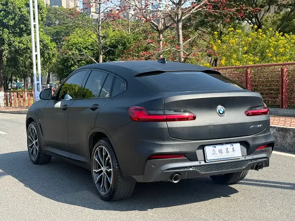 BMW X4 — фото 4