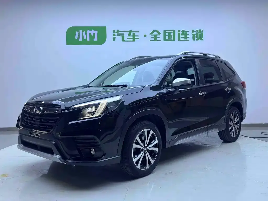 Subaru Forester — фото 1