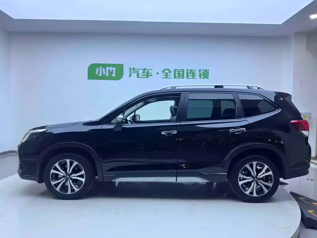 Subaru Forester — фото 2