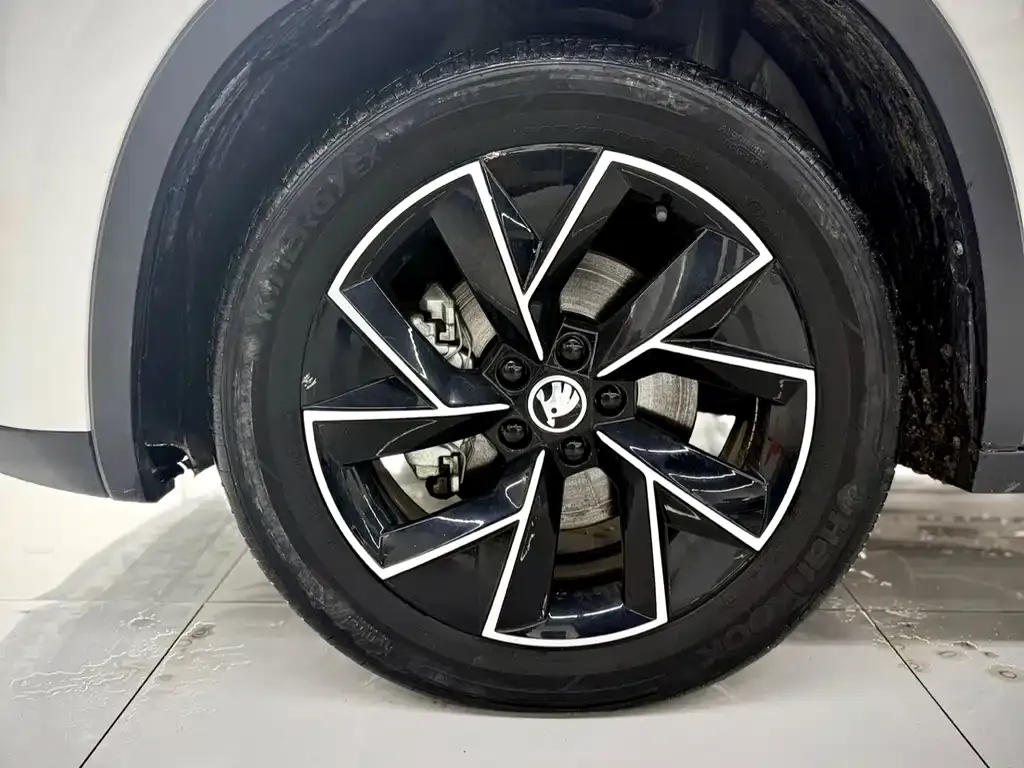 Skoda Kamiq — фото 5