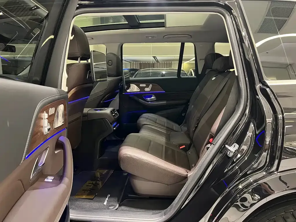 Mercedes-Benz GLS — фото 8