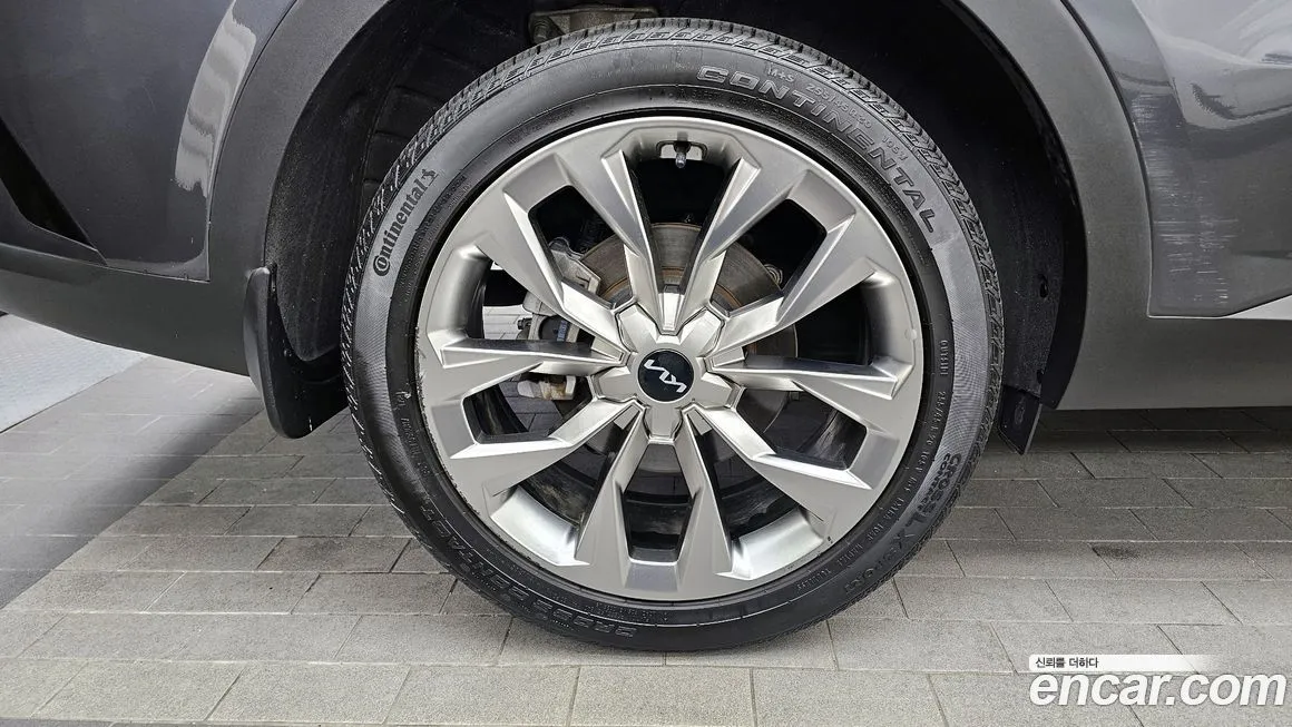 Kia Sorento — фото 9
