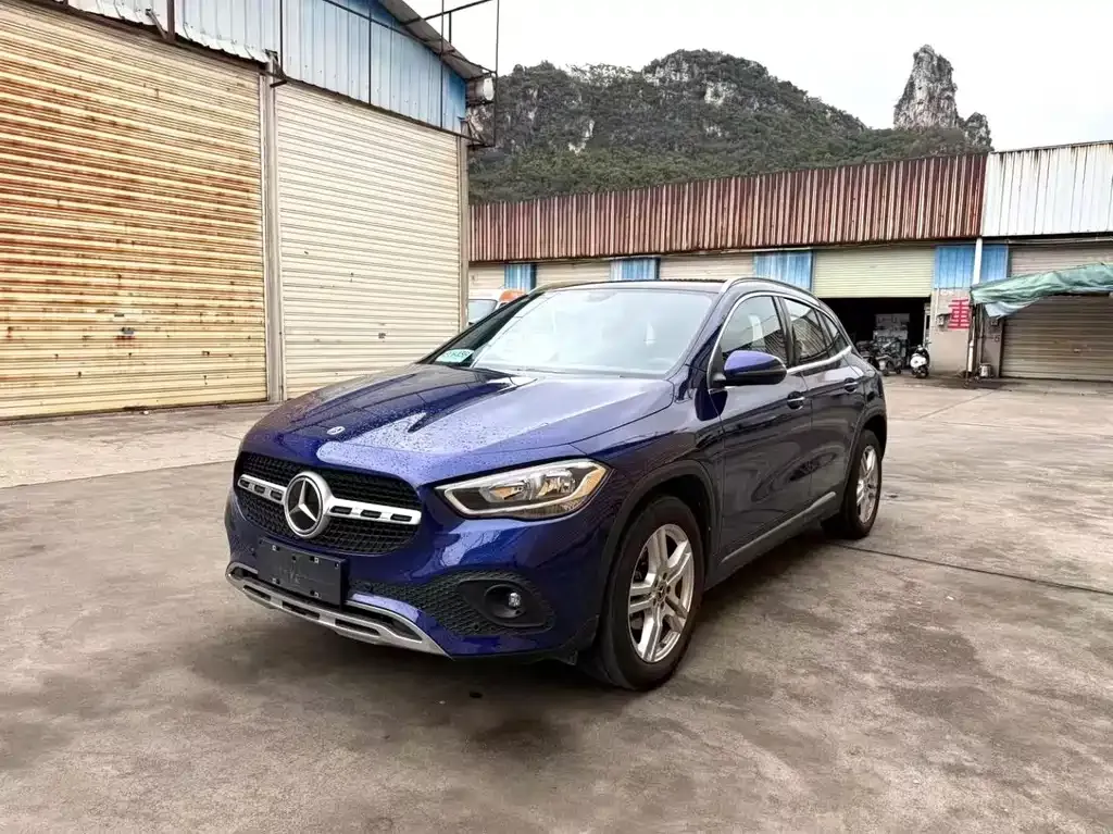 Mercedes-Benz GLA — фото 1