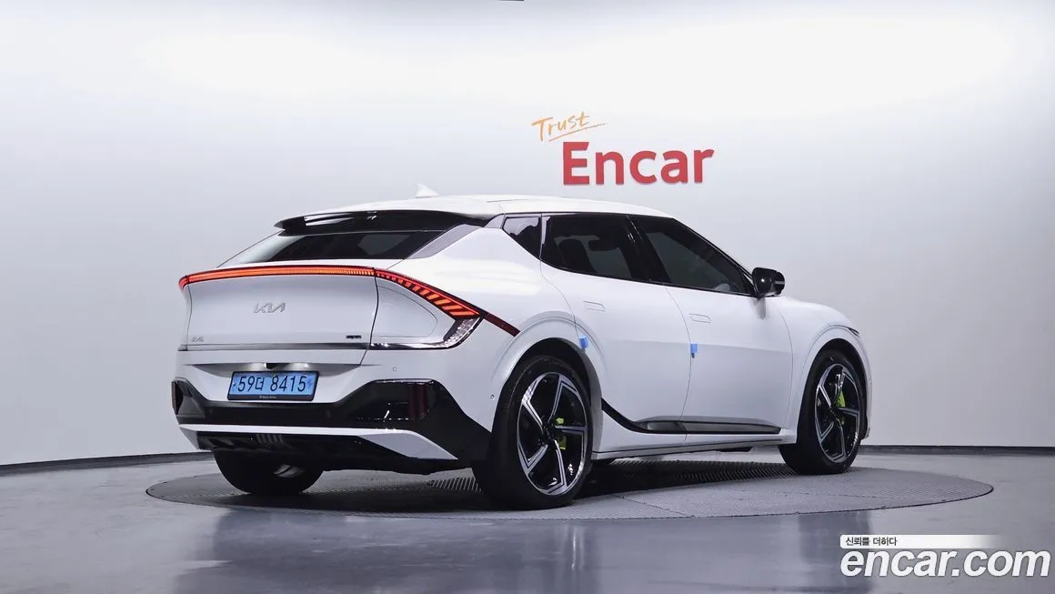 Kia EV6 — фото 2