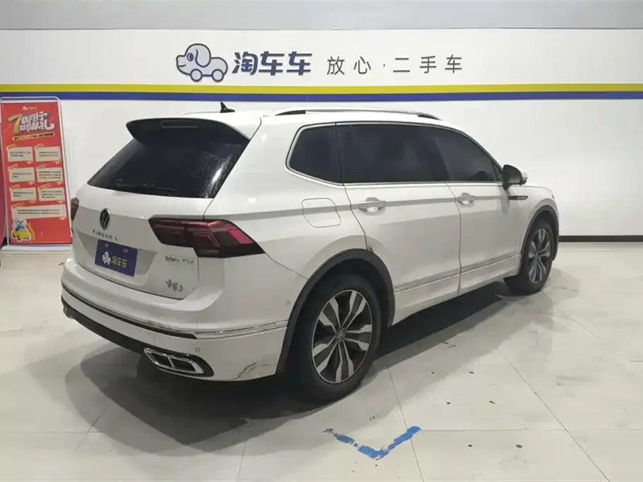 Volkswagen Tiguan L — фото 2