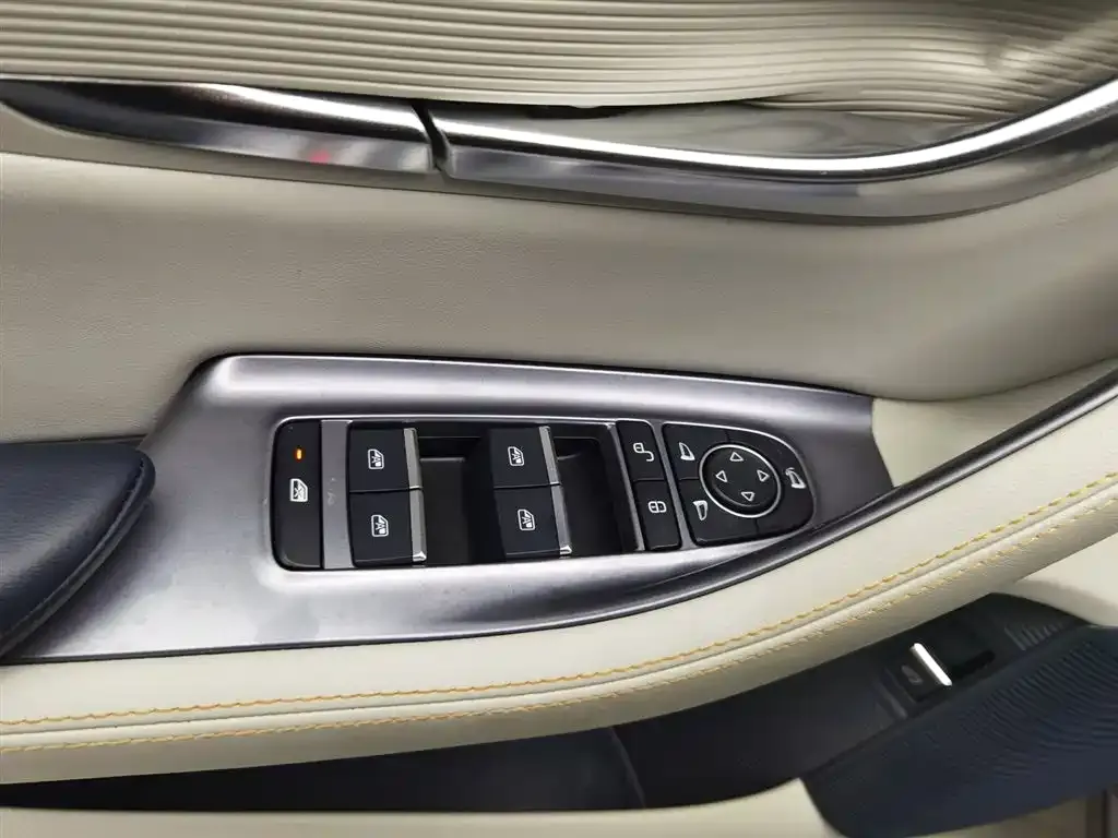 BYD PLUS New Energy — фото 3