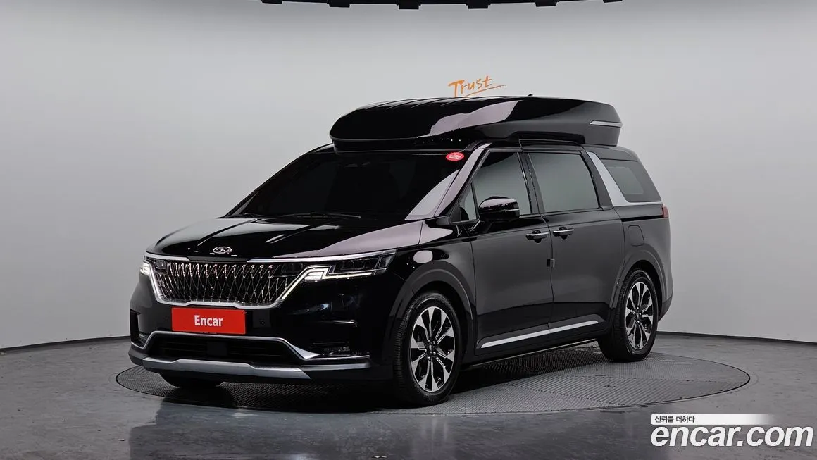 Kia Carnival — фото 1