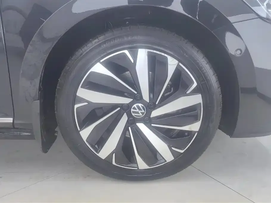 Volkswagen Passat — фото 6