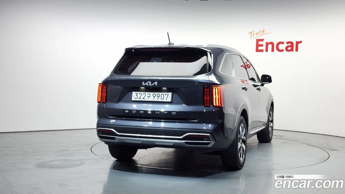 Kia Sorento — фото 9