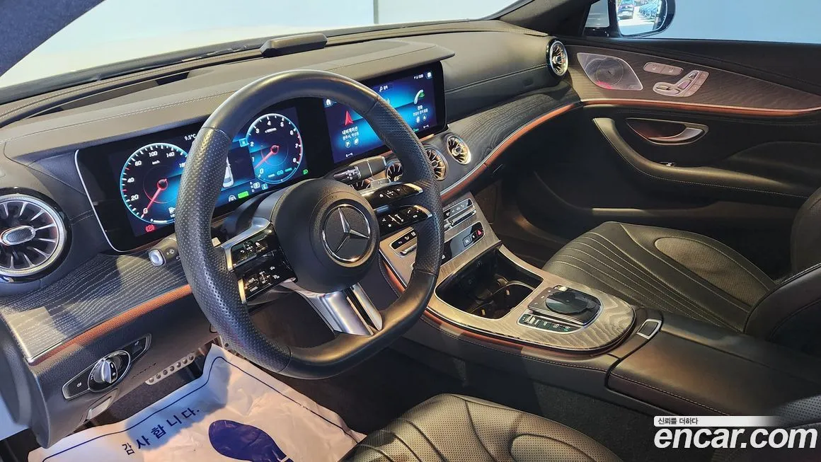 Mercedes-Benz CLS-Class — фото 10