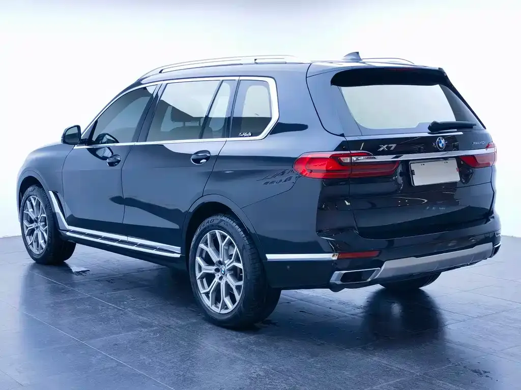 BMW X7 — фото 6
