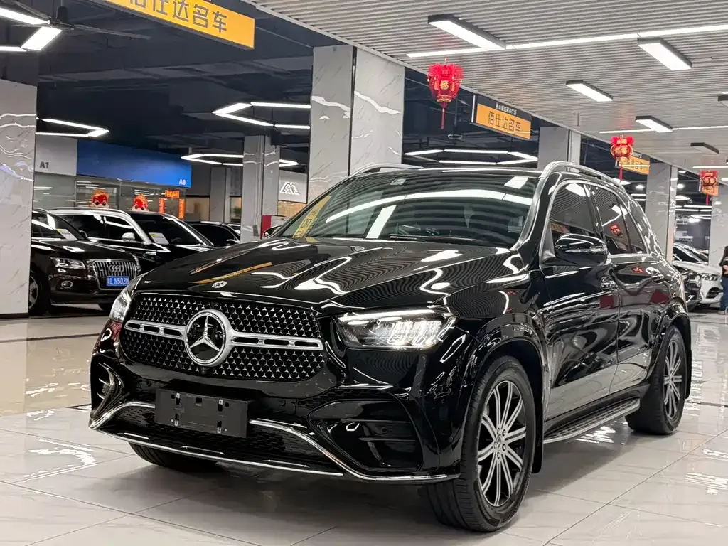 Mercedes-Benz GLE — фото 1