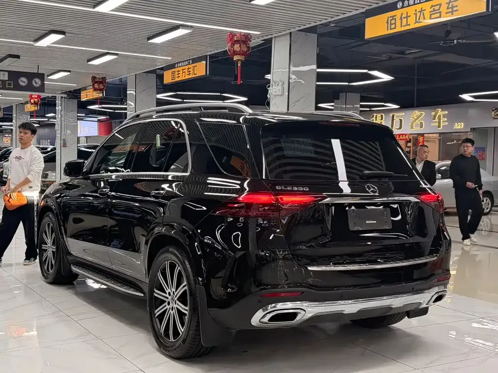 Mercedes-Benz GLE — фото 7