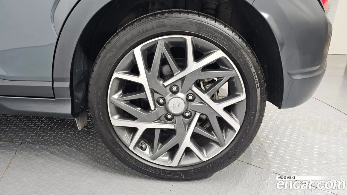 Hyundai Kona — фото 2