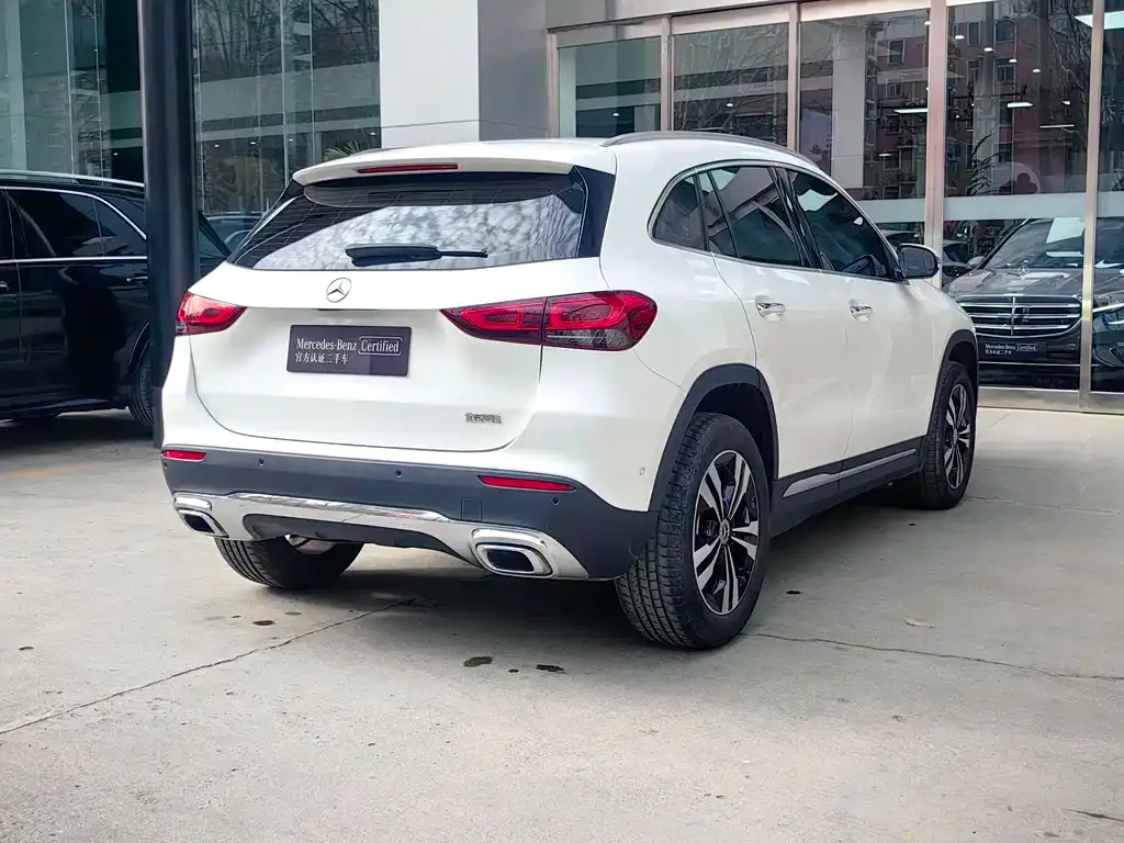 Mercedes-Benz GLA — фото 10