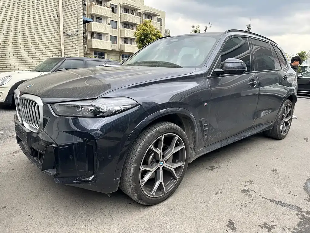 BMW X5 — фото 1
