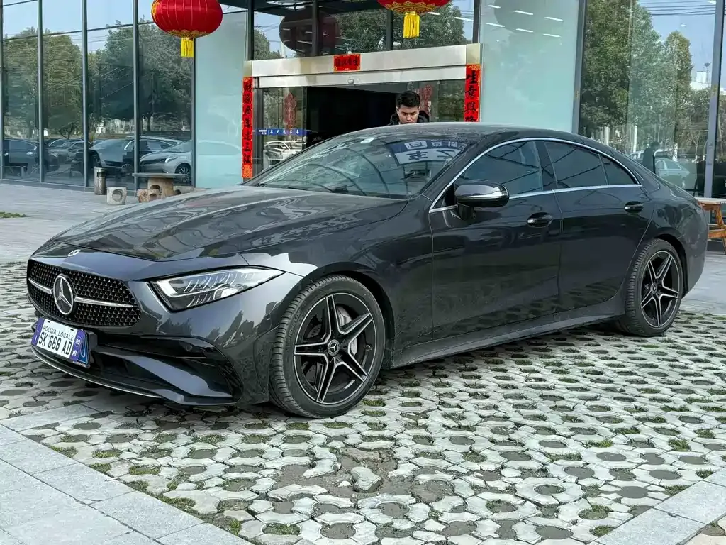 Mercedes-Benz CLS — фото 1